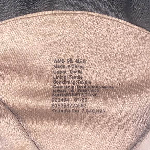 NWOT Tan heeled boots. Size 9.5 - Picture 3 of 3